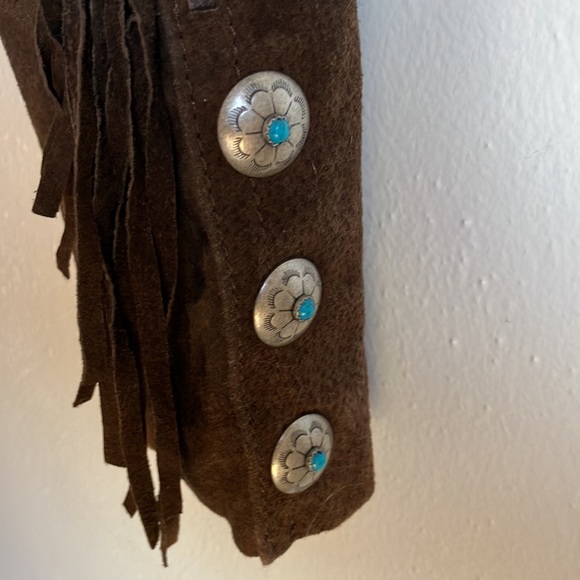 Genuine Leather SCULLY Vest with Conchos and blue beads - Picture 6 of 7